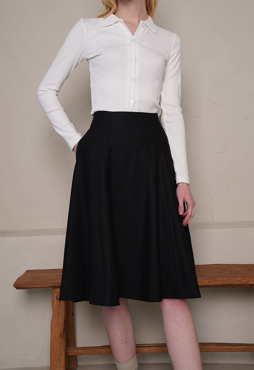 Regent wool skirt (black)